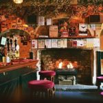 Il pub The Bell Inn di Bath, Inghilterra