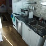 La cucina dell'alloggio condiviso Casa Toronto