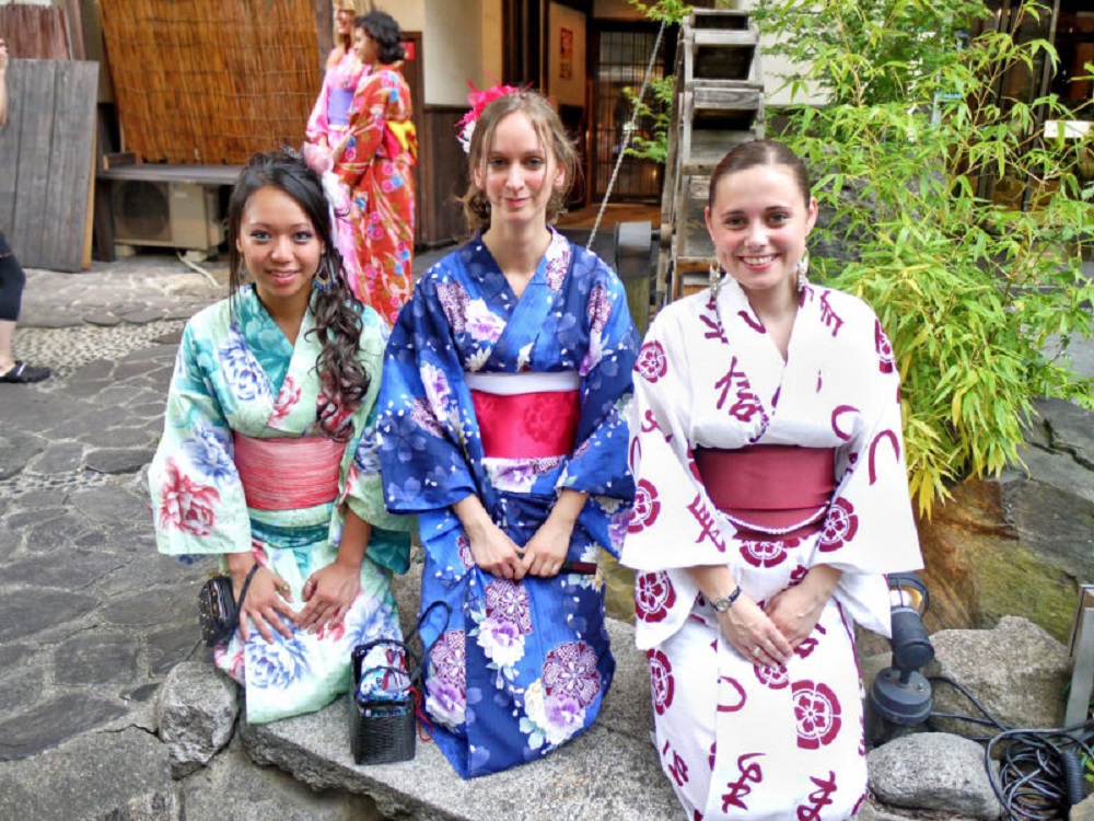 KIMONO DA CERIMONIA PER BAMBINO Giappone, prima metà del XX secolo