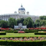 Un altro celebre parco di Vienna, il Volksgarten
