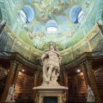 La cupola all'interno del Salone di Gala della Biblioteca di Vienna