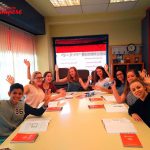 Ragazzi in aula presso la scuola Estudio Sampere Salamanca 