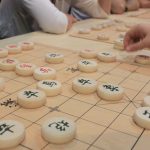 Gli studenti della scuola Hutong Pechino durante un gioco cinese