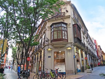 corsi-scuola-di-lingue-studia-impara-spagnolo-vacanza-viaggio-studio-a-valencia-spagna-full-immersion-adulti-ragazzi-Españole-International-House-europa aa (15)