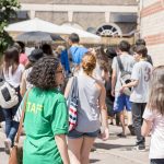 Gli studenti del corso per ragazzi della scuola di inglese Excel English London insieme allo staff della scuola in giro per Londra
