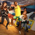 Gli studenti del corso per ragazzi della scuola di inglese Excel English London nel museo delle cere di Madame Tussaud's