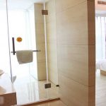 Un bagno dell'alloggio della That's Mandarin Shanghai 