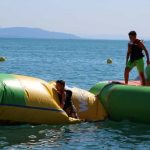 Gli studenti della Brillantmont School durante delle attività acquatiche