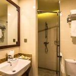 That's Mandarin Beijing Summer Camp hotel bathrooom