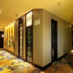 That's Mandarin Beijing Summer Camp hotel lobby