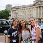 Gli studenti della Bucksmore London King's College visitano Buckingham Palace