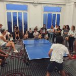 Gli studenti della SLC Leysin Summer Camp durante delle attività serali