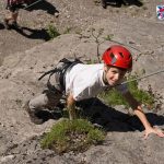 Gli studenti del programma estivo Leadership della Champittet fanno arrampicata