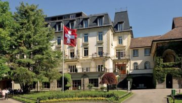 study learn english language leadership program summer school boarding courses champittet pully switzerland challenge camp teenagers