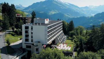 study learn french language Alpadia Leysin Switzerland Summer Camp children juniors teenagers