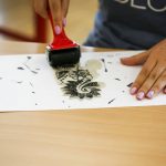 Alpadia Montreux French Summer Camp students do arts and crafts