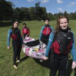 Gli studenti del campus estivo della ICE Glenstal Abbey in kayak