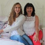 Una studentessa della Irish College of English nella sua stanza da letto nel suo alloggio in famiglia