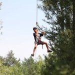 Village Camps Ardèche students go zip-lining