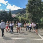 Il campo di basket del Campo Estivo Les Elfes