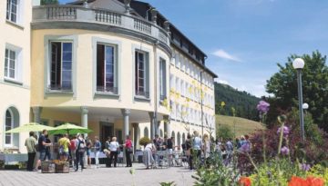 Hochalpines Institut Ftan campo corso estivo tedesco inglese equitazione golf arte avventura bambini ragazzi college engadina svizzera2