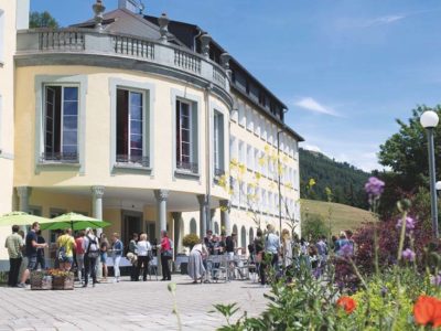 Hochalpines Institut Ftan campo corso estivo tedesco inglese equitazione golf arte avventura bambini ragazzi college engadina svizzera2