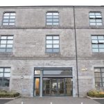 Entrata del Jes School a Galway