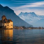 Il bellissimo castello medievale di Chillon a Montreux, Svizzera