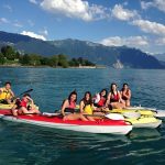 Gli studenti della École Chantemerle Summer Camp vanno in kayak
