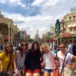 Le studentesse della Surval Montreux Summer Camp visitano Disneyland Paris