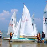 Barche a vela sulla spiaggia di Lignano Sabbiadoro