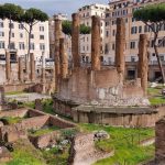 Largo di Torre Argentina - Roma, Italia