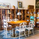 I tavolini della cucina per le lezioni culinarie della scuola Malaca Instituto 