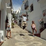 Gli studenti del Malaca Instituto visitano Frigiliana