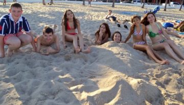 study learn english language course teen summer program The Language Academy TLA Fort Lauderdale Floride USA teenagers