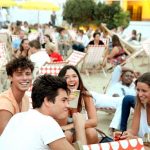 Gli studenti dell'Actilingua Holiday Course Vienna vanno in spiaggia