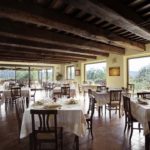 Outdoor dining area at Casal Cerqueto