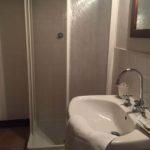 Ensuite bathroom at Agrincontri