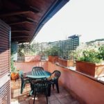 Un balcone dell'alloggio dell'Alphabet City Camp