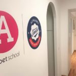 Un corridoio della scuola Alphabet International City Camp