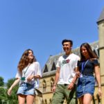 St Clare's Oxford Teenage Summer School students go on an excursion