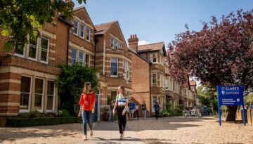 study learn english language course summer school homestay residential boarding program St Clare's Oxford UK teenagers