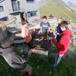 Gli studenti della friLingue St. Bernard Summer Camp a pranzo