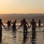 friLingue Estavayer Summer Camp campers at the beach