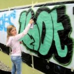 friLingue Estavayer Summer Camp campers have arts activities