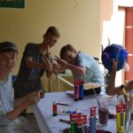 friLingue Estavayer Summer Camp campers have arts activities