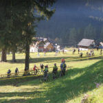 L'area verde del campus degli Oxford International Camps nei Piani di Luzza - Dolomiti