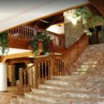 Le bellissime scale del campus degli Oxford International Camps nei Piani di Luzza - Dolomiti