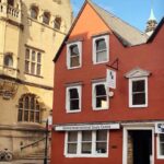 L'edificio principale della scuola Oxford International Study Centre 