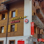 L'Hotel Suisse a Champéry, sede del programma estivo della ENSR summer camp 